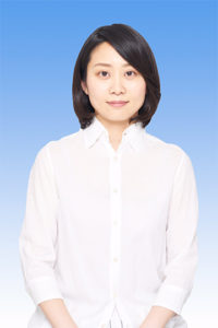 白シャツ